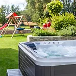 Backstein Huus Fuer Familien, Gruppen Und Auszeit-liebende! *