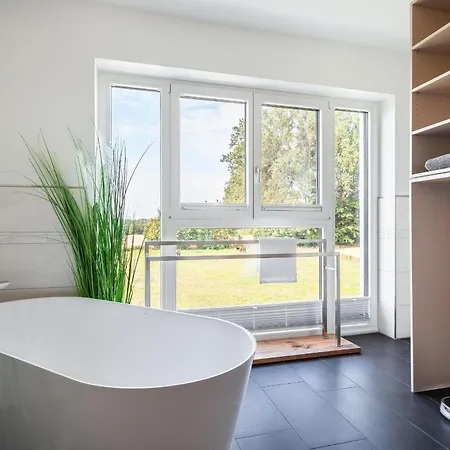 Backstein Huus Fuer Familien, Gruppen Und Auszeit-liebende! Wischuer