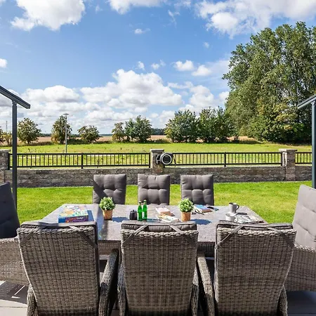 Backstein Huus Fuer Familien, Gruppen Und Auszeit-liebende! * Wischuer